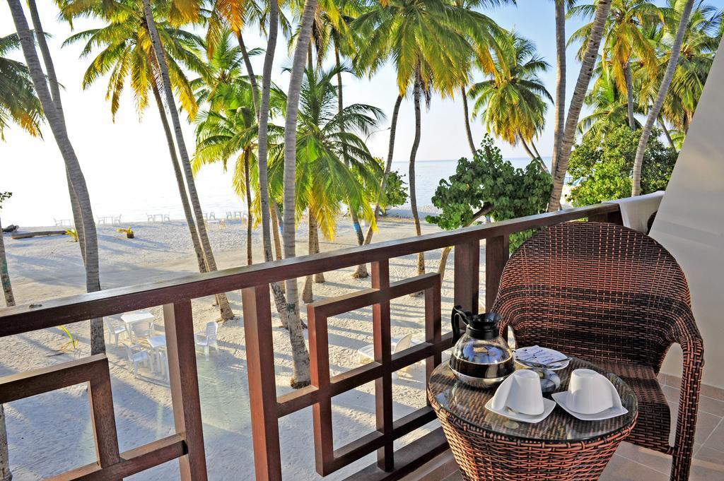 Sun Tan Beach Hotel Maafushi Kültér fotó